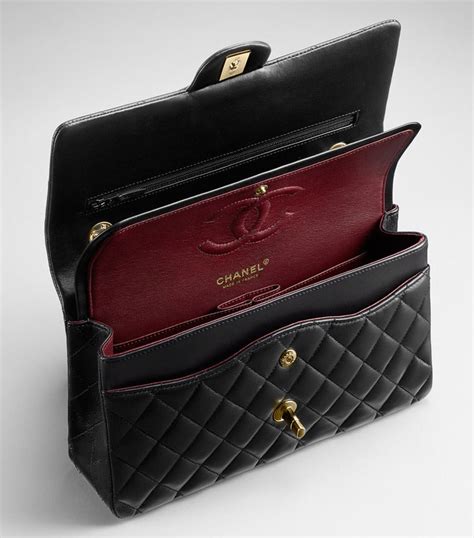 chanel classic flap bag price|More.